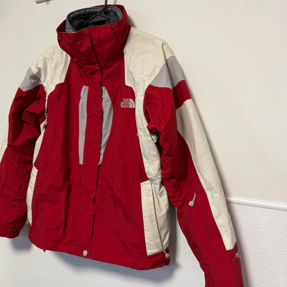 The North Face HyVent Ski Jacket Women's Size S Red 100% Nylon Full Zip no hood - Picture 3 of 16
